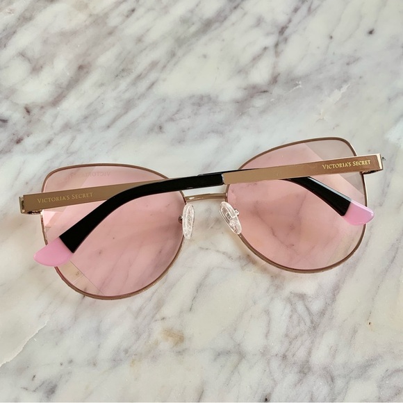? NEW Victoria’s Secret Pink Oversized Metallic Colorblock Cat-Eye Sunglasses main image 10